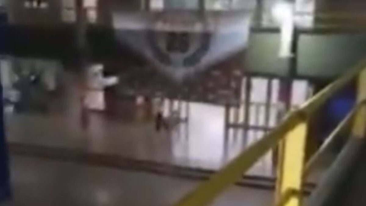 Πυροβολισμοί σε σχολείο στην Αργεντινή: Νεκρός 13χρονος μαθητής και οκτώ τραυματίες – Βίντεο από τη στιγμή της επίθεσης