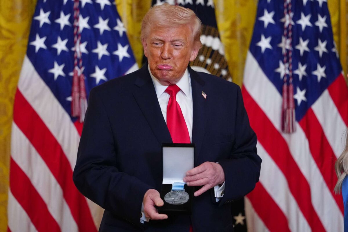 Axios: Ο Τραμπ πιστεύει πως το Ιράν βρίσκεται στα πρόθυρα της παράδοσης