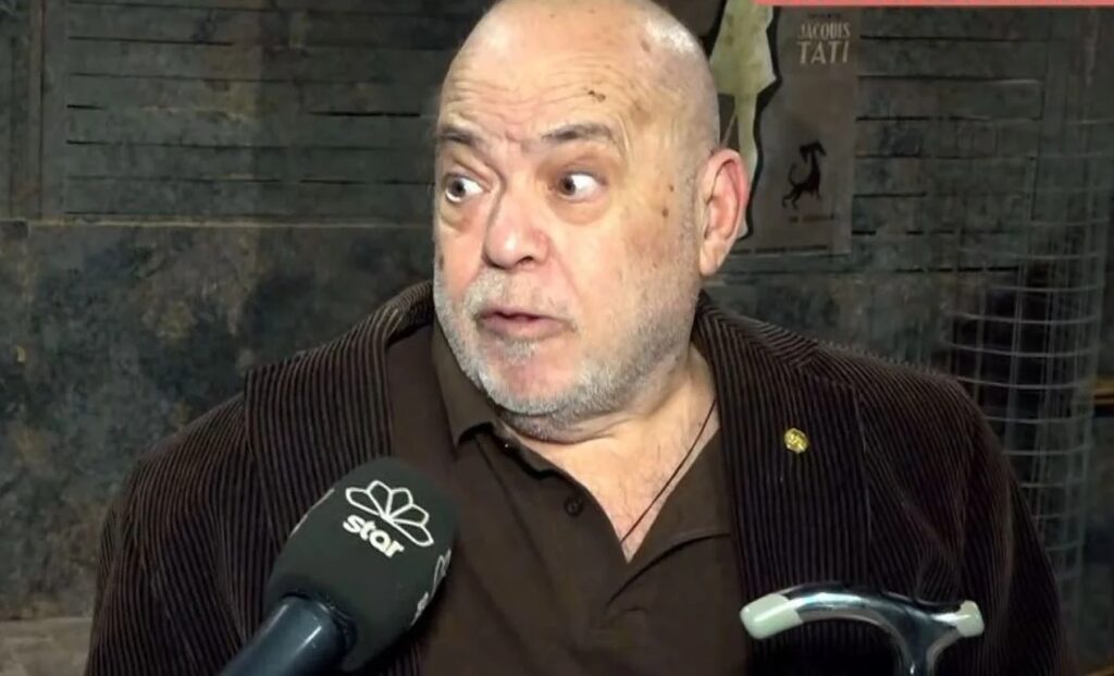 Βαλαβανίδης: «Βασανίστηκε πάρα πολύ τον τελευταίο καιρό, “έφυγε” στο νοσοκομείο με ανακοπή καρδιάς»
