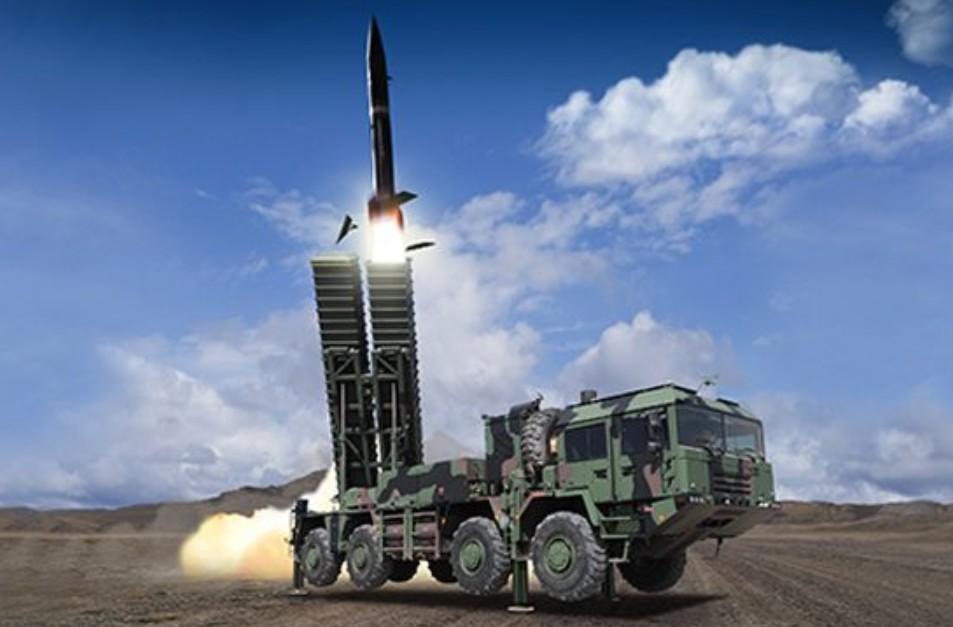 Επιβεβαιώνει η Τουρκία ότι αναχαιτίστηκε πύραυλος από το Ιράν, εκρήξεις με μία νεκρή σε συγκέντρωση στην Τεχεράνη – «Θα παραδοθούν» επιμένει ο Τραμπ