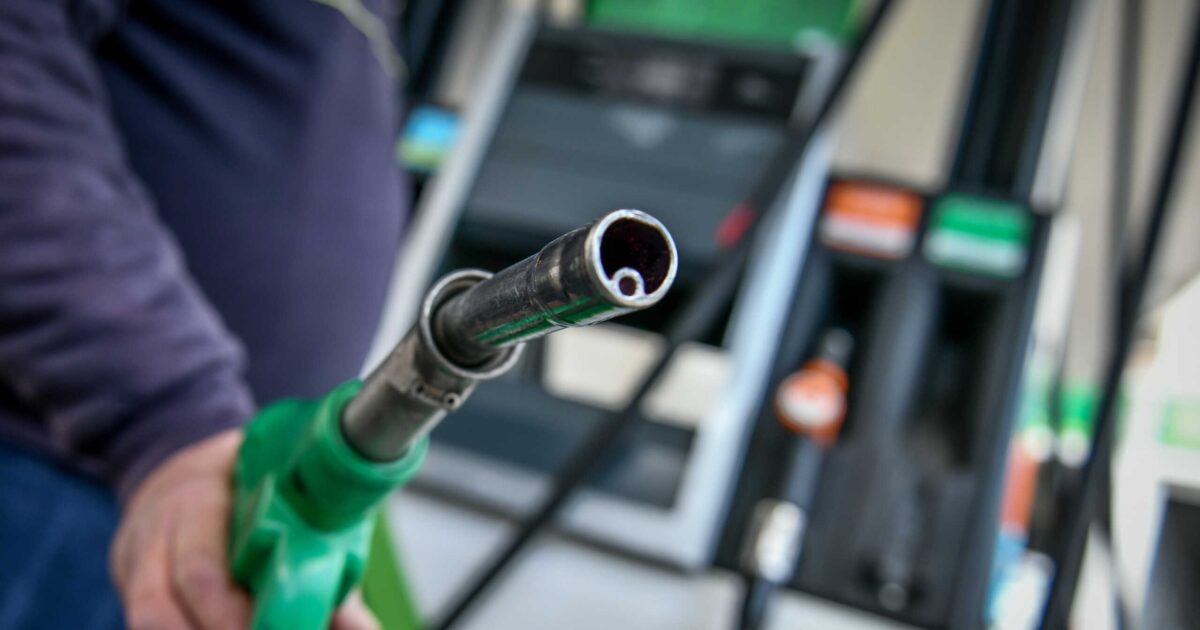 Ράλι χωρίς φρένα για την τιμή των καυσίμων – Ξεπέρασε τα 2,20 ευρώ/λίτρο η αμόλυβδη στα νησιά