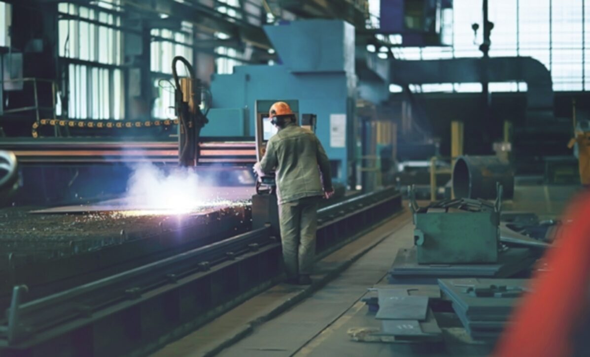 ΕΛΣΤΑΤ: Πτώση 5,3% στον τζίρο της βιομηχανίας τον Ιανουάριο – Υποχώρηση σε εγχώρια και εξωτερική αγορά