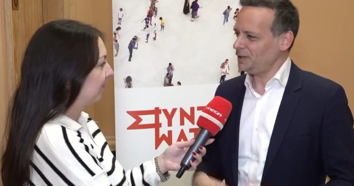 Χάρης Δούκας: «Θύμισε Χόλιγουντ η πλατεία Κοτζιά – Δεν μπορώ να πω αν είχα επικοινωνία με τον Μπραντ Πιτ»