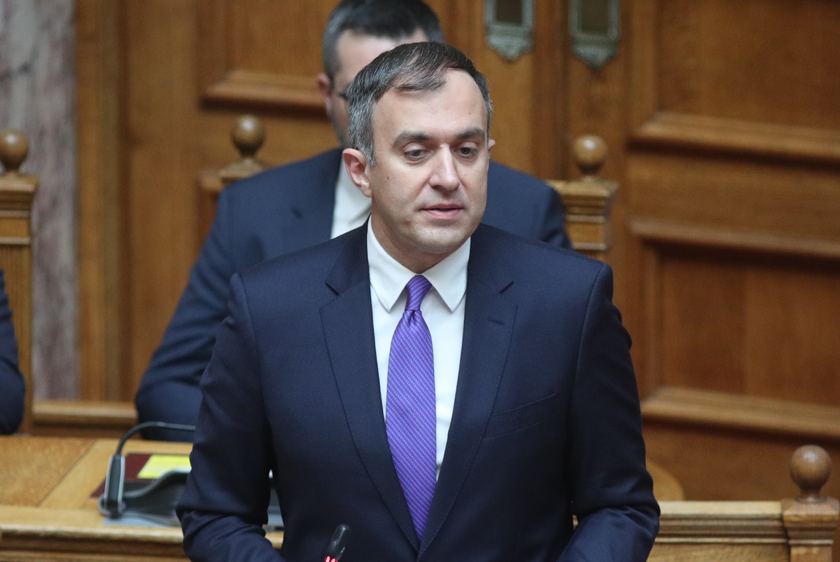 Χατζηβασιλείου: Ιστορική η συνάντηση Μητσοτάκη, Μακρόν, Χριστοδουλίδη στην Κύπρο – Η Ελλάδα χτίζει τόξο ασφαλείας