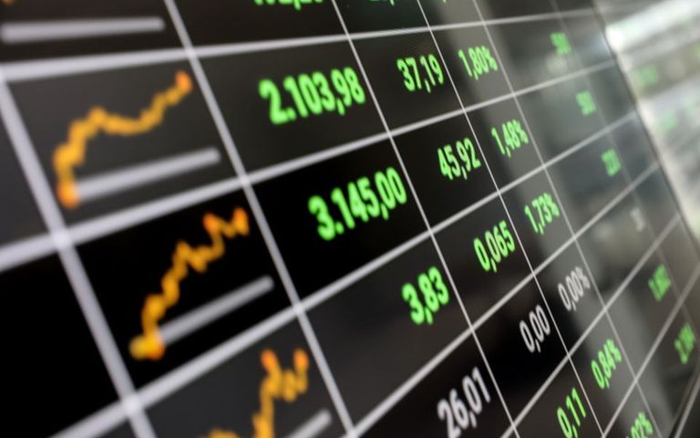 Χρηματιστήριο Αθηνών: Ράλι +3,45% με αιχμή τράπεζες και Allwyn – Επιστροφή πάνω από τις 2.100 μονάδες