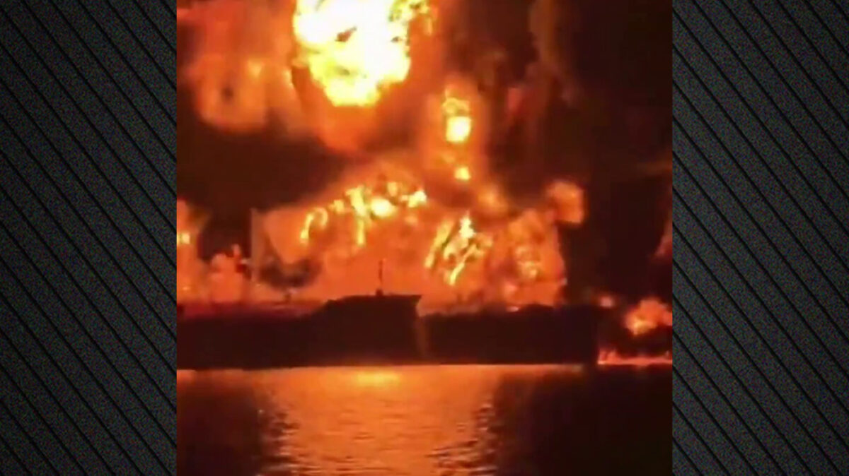 Ελληνόκτητο το ένα από τα δύο δεξαμενόπλοια που χτυπήθηκαν στον Περσικό: Το Ιράκ «δείχνει» το Ιράν, ένας νεκρός και 38 διασωθέντες