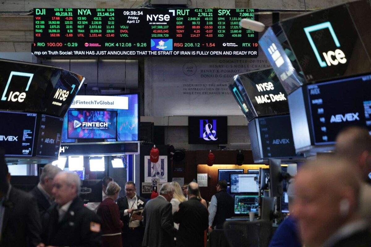 Ποιοι ωφελούνται όταν οι τιμές του πετρελαίου εκτοξεύονται;