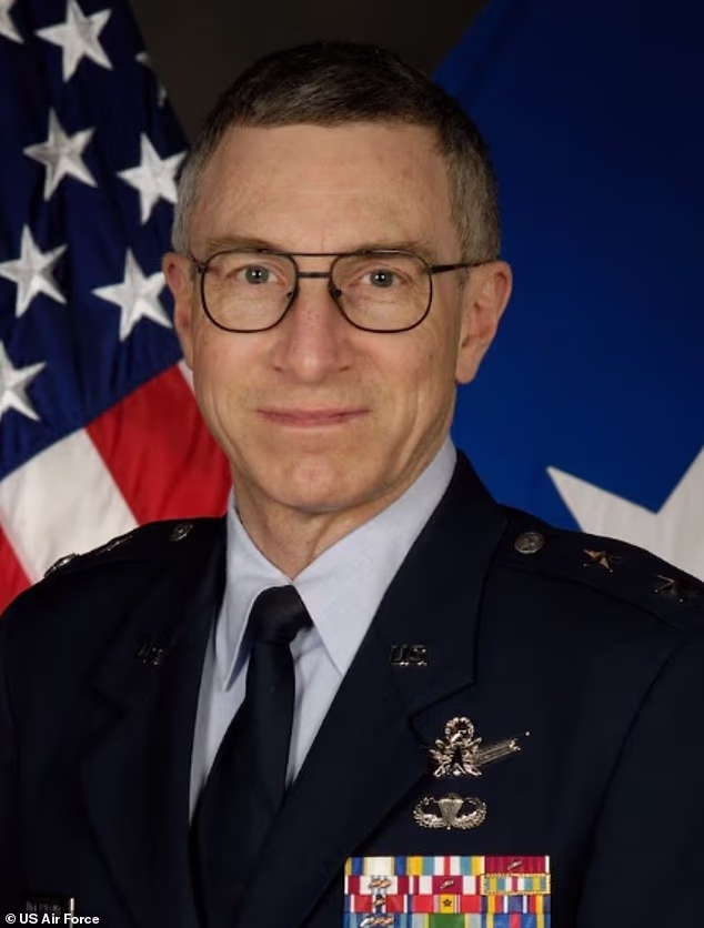 Video:  Διαταγή Τραμπ σε FBI για εξαφανίσεις επιστημόνων. 11 υποθέσεις, μυστήριο χωρίς ίχνη