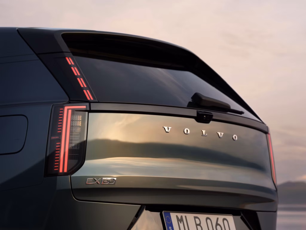 Η Volvo κόβει δαπάνες, αλλά τα κέρδη υποχωρούν πριν από την άφιξη του EX60