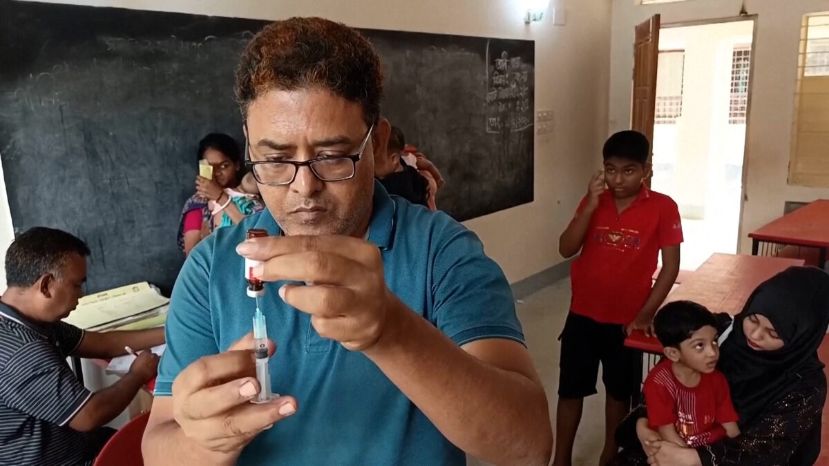 Μπανγκλαντές: Εκστρατεία έκτακτου εμβολιασμού για την ιλαρά – Πάνω από 100 παιδιά νεκρά σε λιγότερο από έναν μήνα