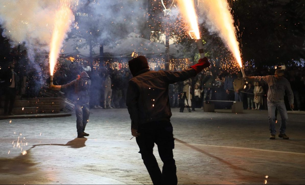 Κορινθία: Ακρωτηριάστηκε το δάχτυλο 19χρονου και τραυματίστηκε στο μάτι 24χρονος από «σαΐτα»