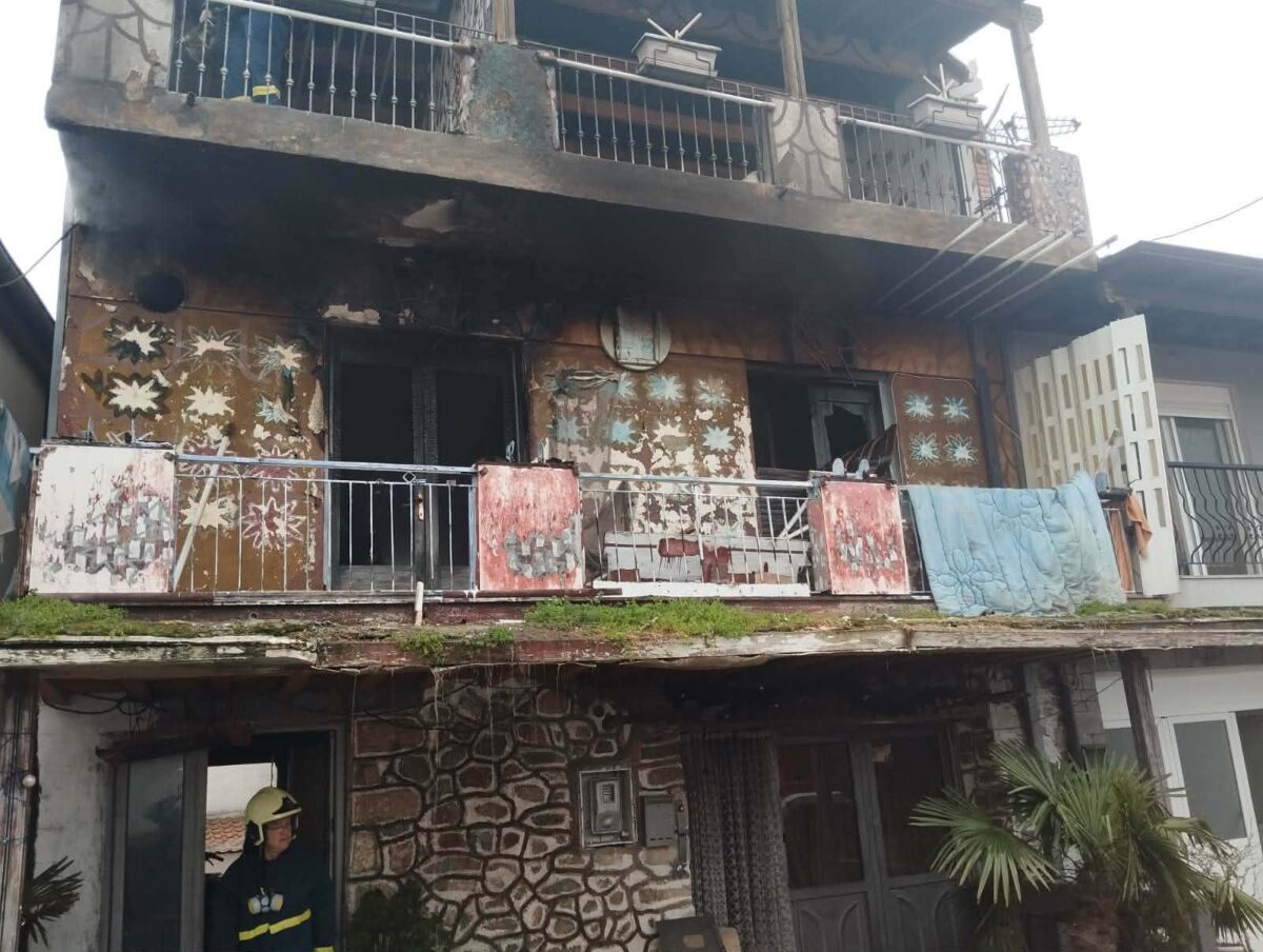 Σέρρες: Καταστράφηκε ολοσχερώς ο πρώτος όροφος οικίας στον Ελαιώνα