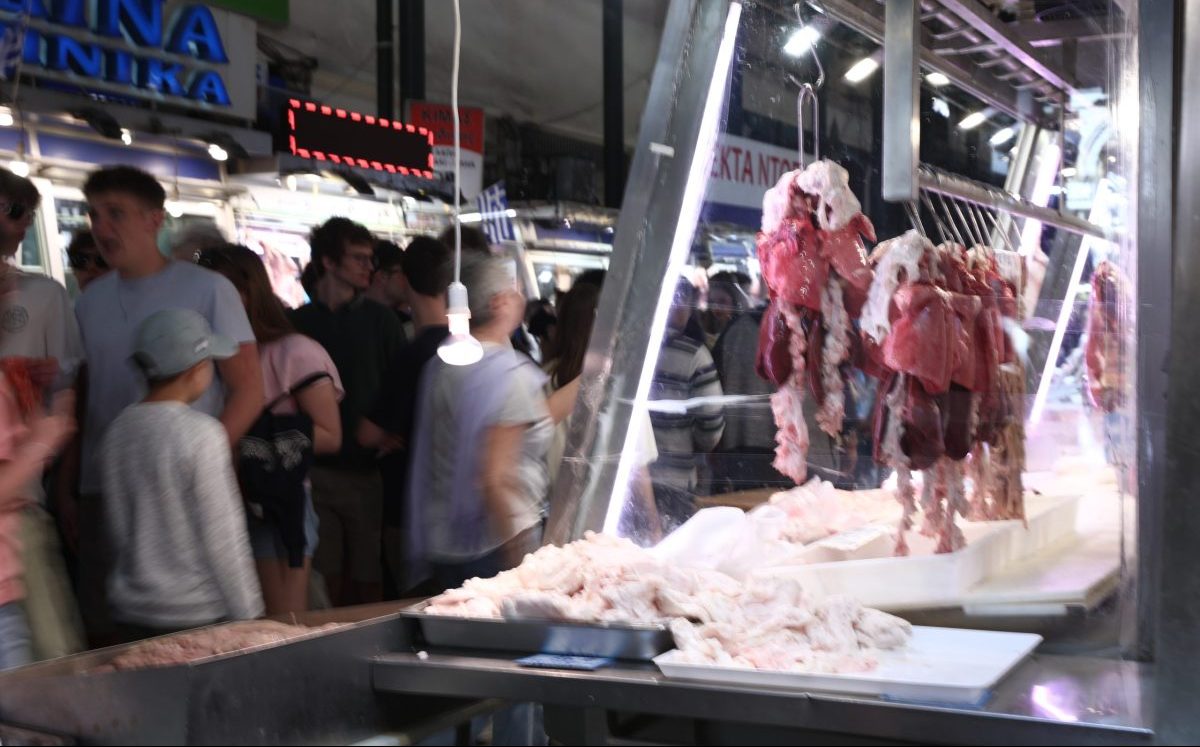 Βαρβάκειος: Αυξημένη κίνηση για τα τελευταία ψώνια – Εξαιρετικά πεσμένες οι τιμές, πού κυμαίνονται