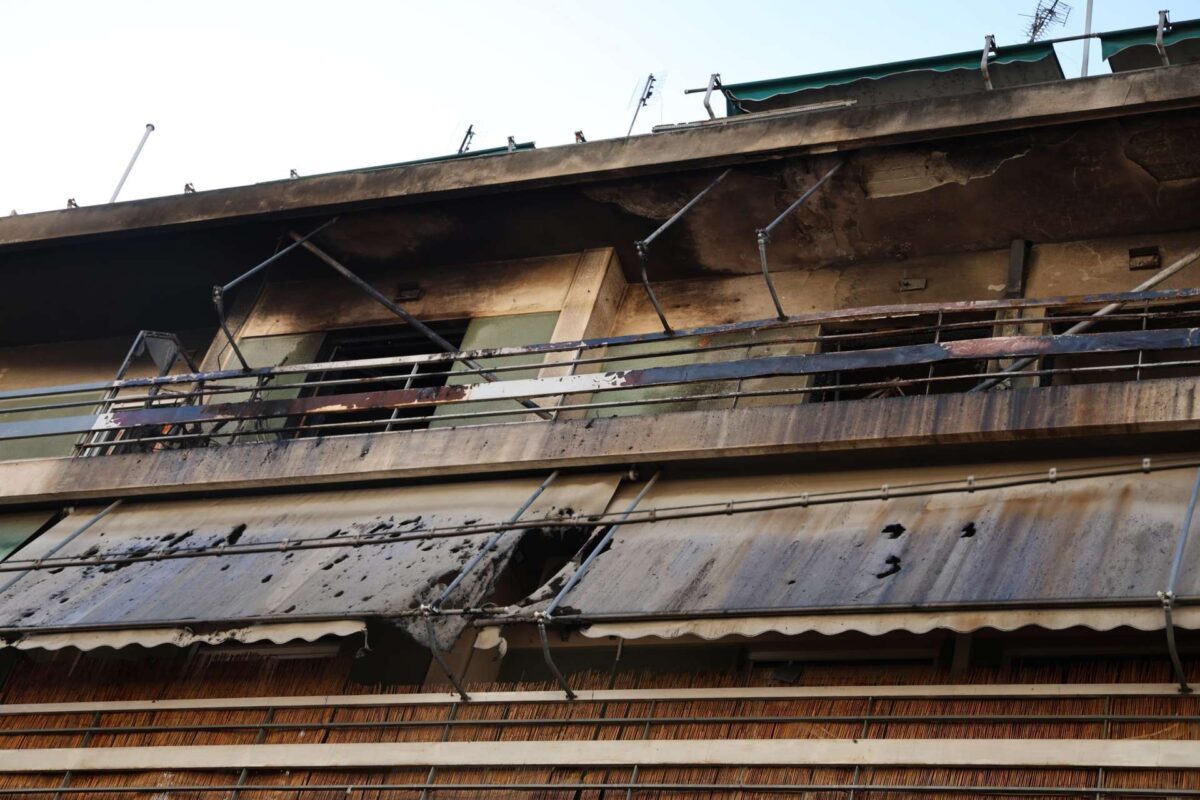 Πως ξεκίνησε η φονική πυρκαγιά στον Κολωνό που κόστισε τη ζωή σε δύο ανθρώπους