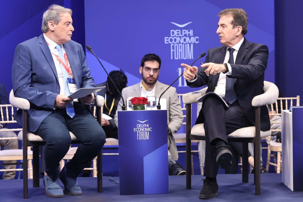 Χρυσοχοΐδης από το Φόρουμ Δελφών: Ενδοοικογενειακή και έμφυλη βία, εκφοβισμός και οργανωμένο έγκλημα στο επίκεντρο των προτεραιοτήτων της Ελληνικής Αστυνομίας