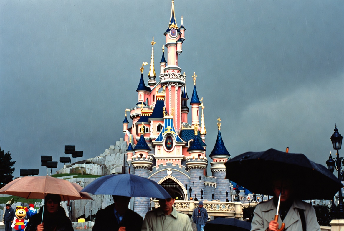 Τα εγκαίνια της Euro Disney και το ακριβό μάθημα του πολιτισμικού ιμπεριαλισμού