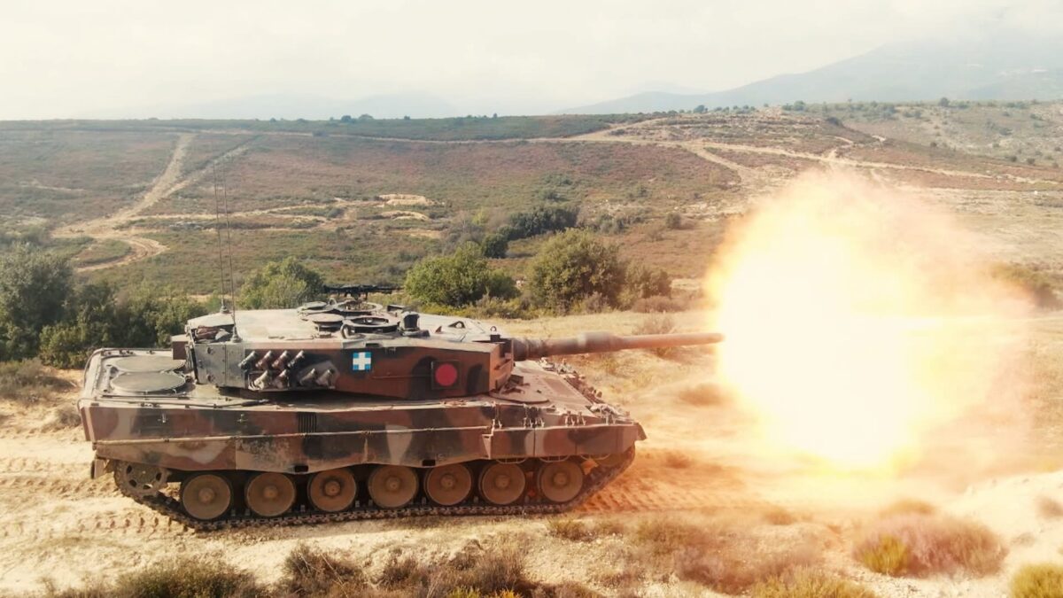 Τουρκικά ΜΜΕ: «Ενοχλήθηκαν» από τα ελληνικά Leopard 1A5 που πάνε στην Κύπρο. Φόβοι για ένταση