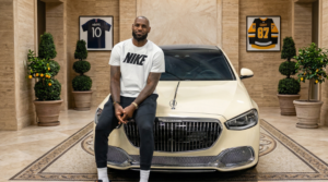 Ο «βασιλιάς» σχεδίασε τη Mercedes του… και μια δεύτερη για καλό σκοπό