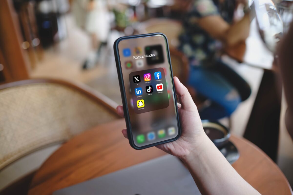  Έτοιμη η εφαρμογή επαλήθευσης ηλικίας. «Μηδενική ανοχή στις εταιρείες που δεν σέβονται τα παιδιά»