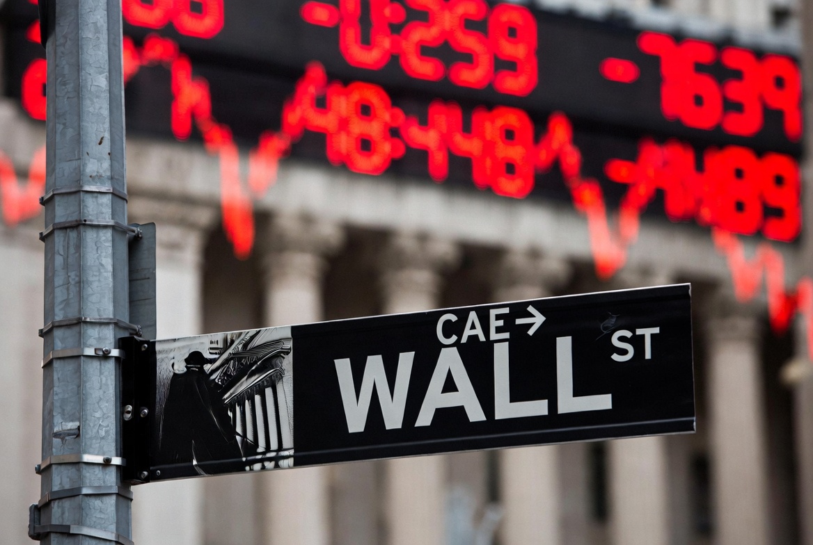 Η προειδοποίηση της S&P και η σύγκρουση του χρέους με τους οίκους αξιολόγησης