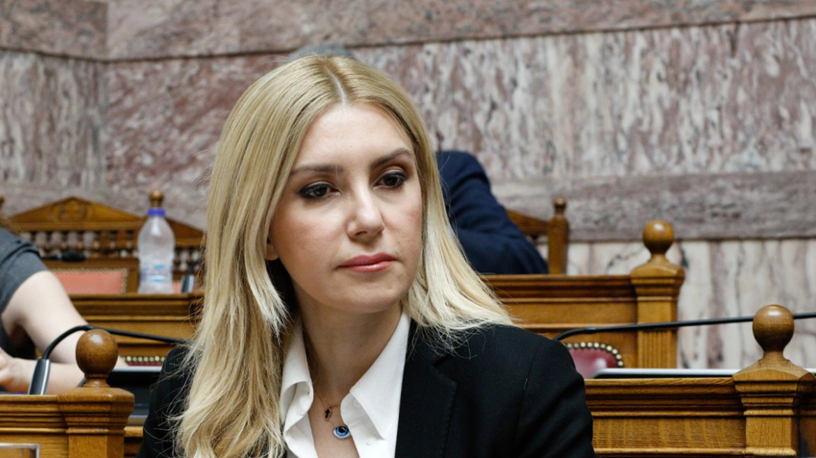 Η Αραμπατζή ζητά προανακριτική επιτροπή για ΟΠΕΚΕΠΕ: «Δεν έχω διαπράξει το παραμικρό σε βάρος του δημοσίου συμφέροντος και των χρημάτων της ΕΕ»