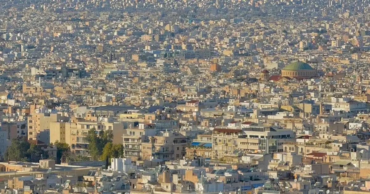 Πάνω από 700.000 οι κλειστές κατοικίες – Μόλις 1 στα δέκα κατοικήσιμο, μόνο το 19% νομικά «καθαρό»