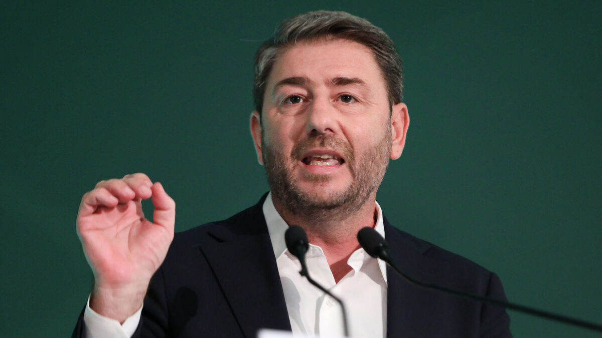 Ανδρουλάκης: “Αυτό δεν είναι κοινοβουλευτική πλειοψηφία, αλλά αίθουσα αναμονής δικαστηρίου