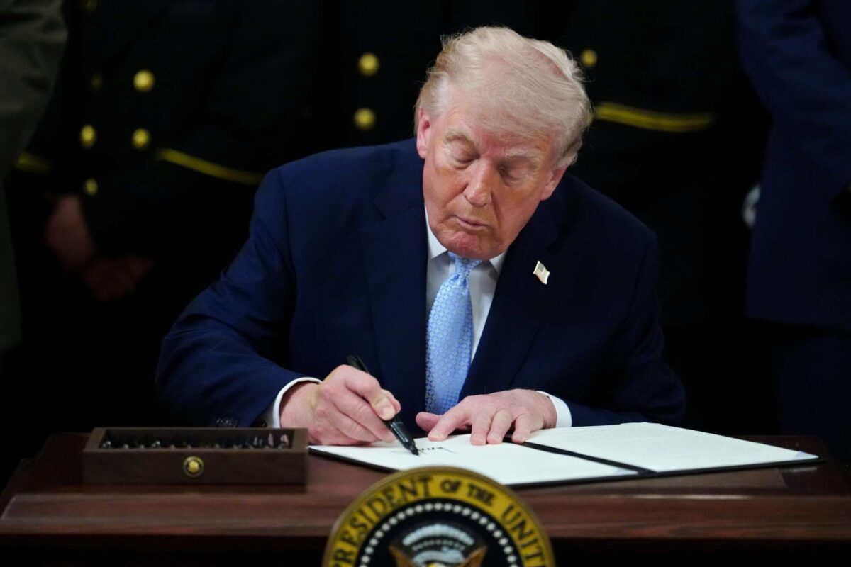 Το παρασκήνιο της απόφασης Τραμπ να παρατείνει την εκεχειρία στο Ιράν