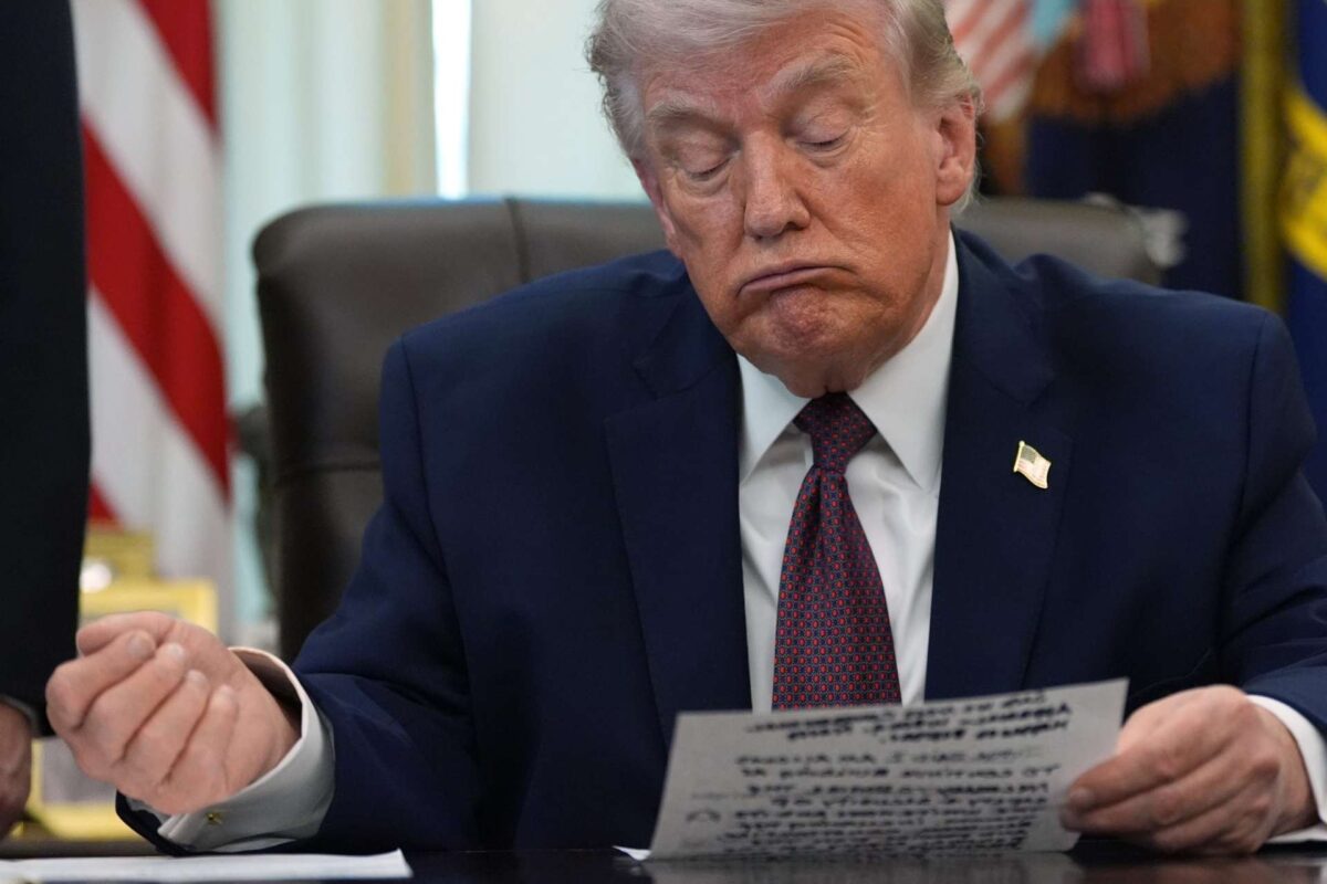 Axios: Ο Τραμπ μπορεί να αναβάλει το τελεσίγραφο στο Ιράν αν δει ότι πλησιάζει συμφωνία