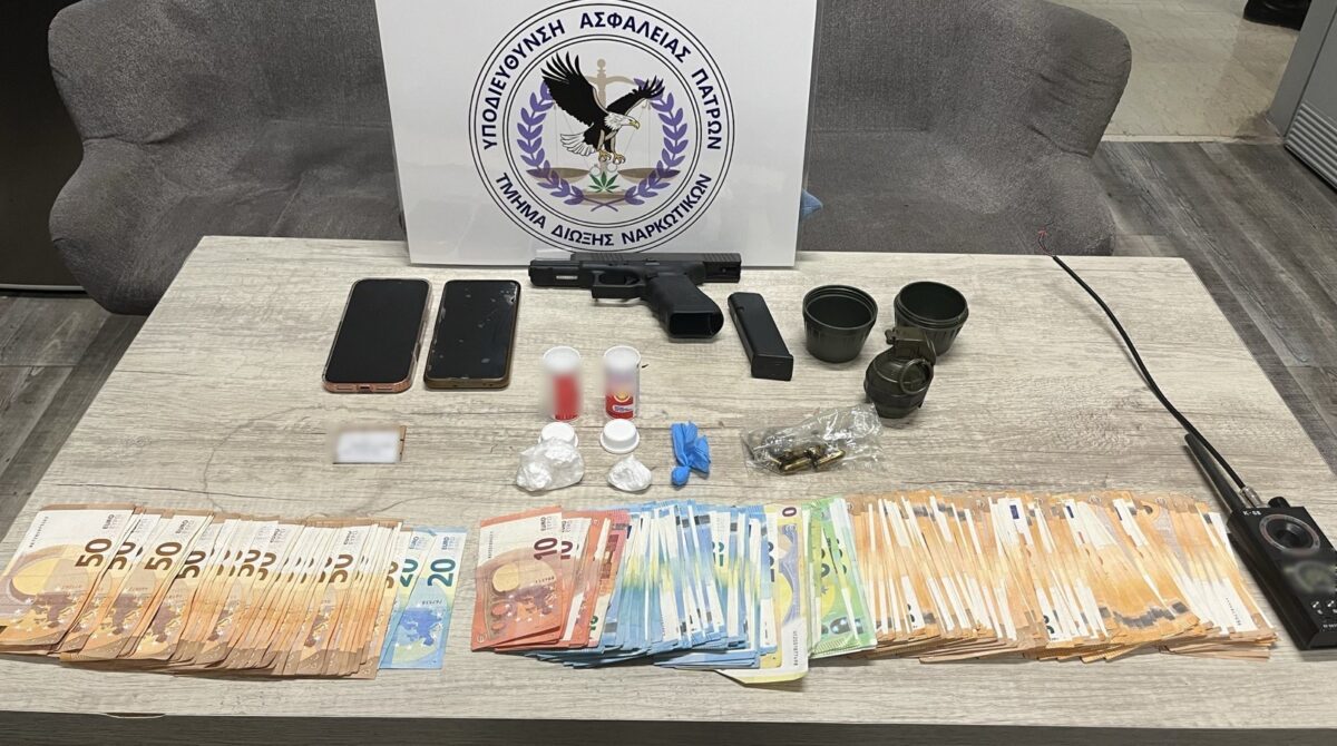 Πάτρα: Χειροβομβίδα σε κοτέτσι και «σκληρά» ναρκωτικά αποκάλυψε η αστυνομική έρευνα