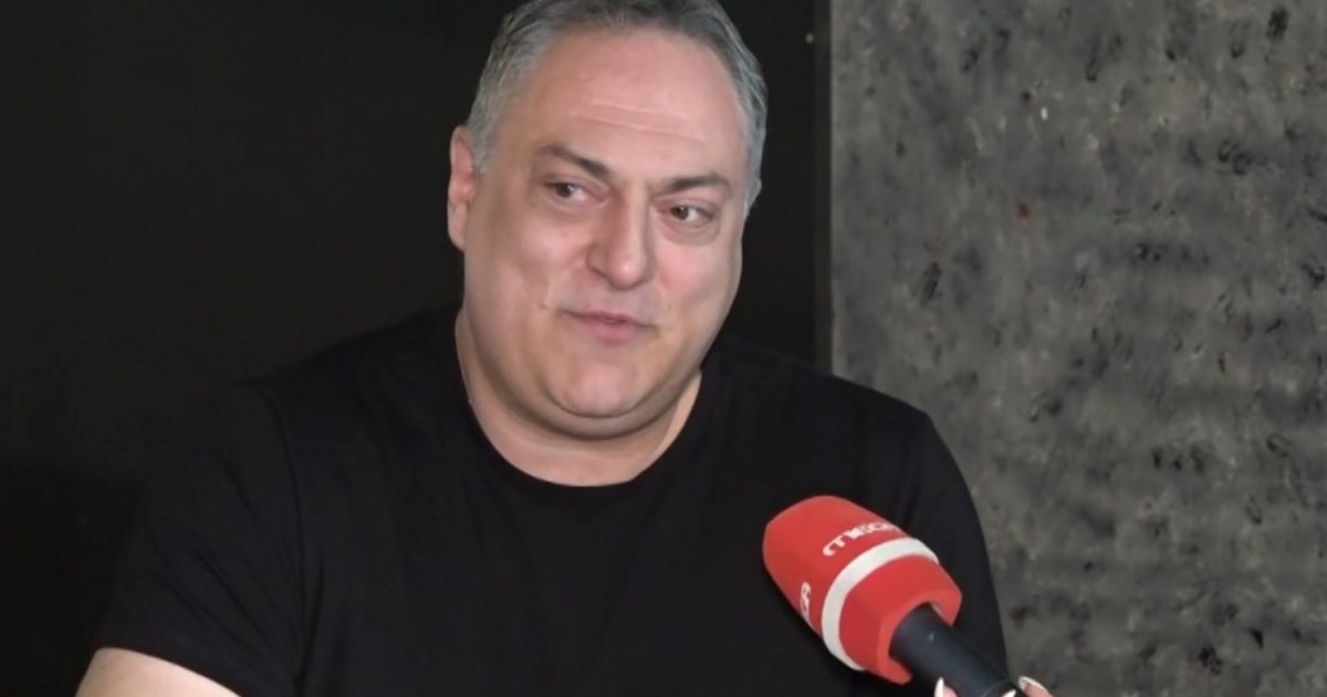 Διαμαντής Διονυσίου: «Πιστεύω είμαστε αντάξιοι συνεχιστές των τραγουδιών του πατέρα μας»