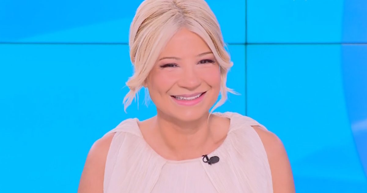 Νάνσυ Νικολαΐδου σε Φαίη Σκορδά: «Παντρεύονται οι πρωθιέρειες;»