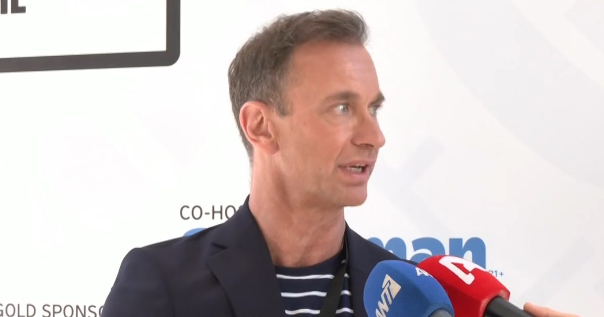 Γιώργος Γρηγοριάδης: «Έχω περάσει περισσότερες ώρες στον ΑΝΤ1 απ’ ό,τι στο σπίτι μου με την οικογένειά μου»