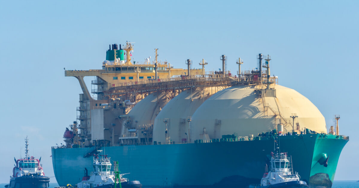 Δεξαμενόπλοια LNG εγκλωβισμένα στα Στενά του Ορμούζ, έκαναν αναστροφή μετά το νέο κλείσιμο