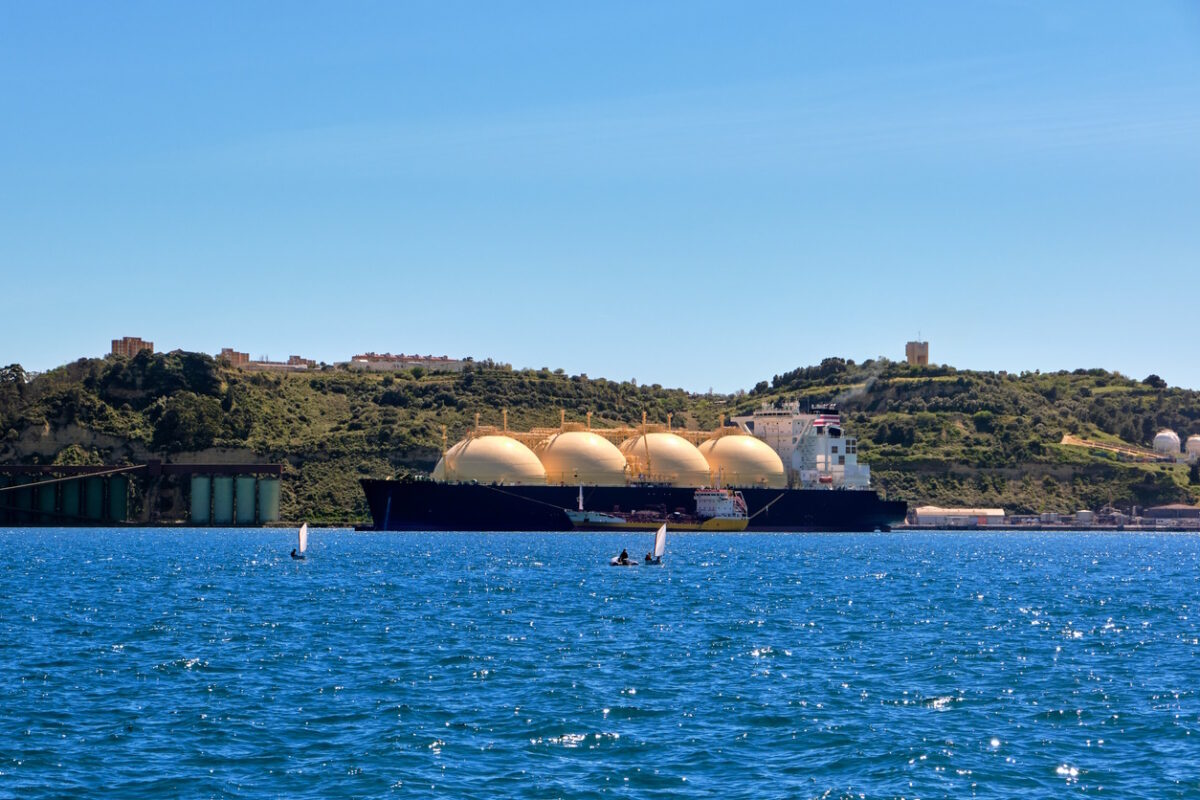 LNG: Επέκταση στα Δυτικά Βαλκάνια για τον Κάθετο Διάδρομο – Το ειδικό βάρος της Aktor στην Αλβανία και στο «φόντο» η Γερμανία
