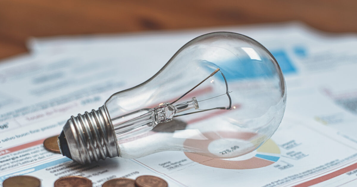 Ηλεκτρικό ρεύμα: Ψηλότερα κινείται αυτό το μήνα η τιμή χονδρικής – Αλλαγή τοπίου στα τιμολόγια