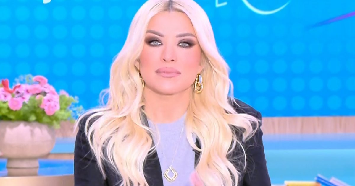 Κατερίνα Καινούργιου: Πήρε εξιτήριο με τη νεογέννητη κόρη της – Η διακριτική έξοδος από το μαιευτήριο