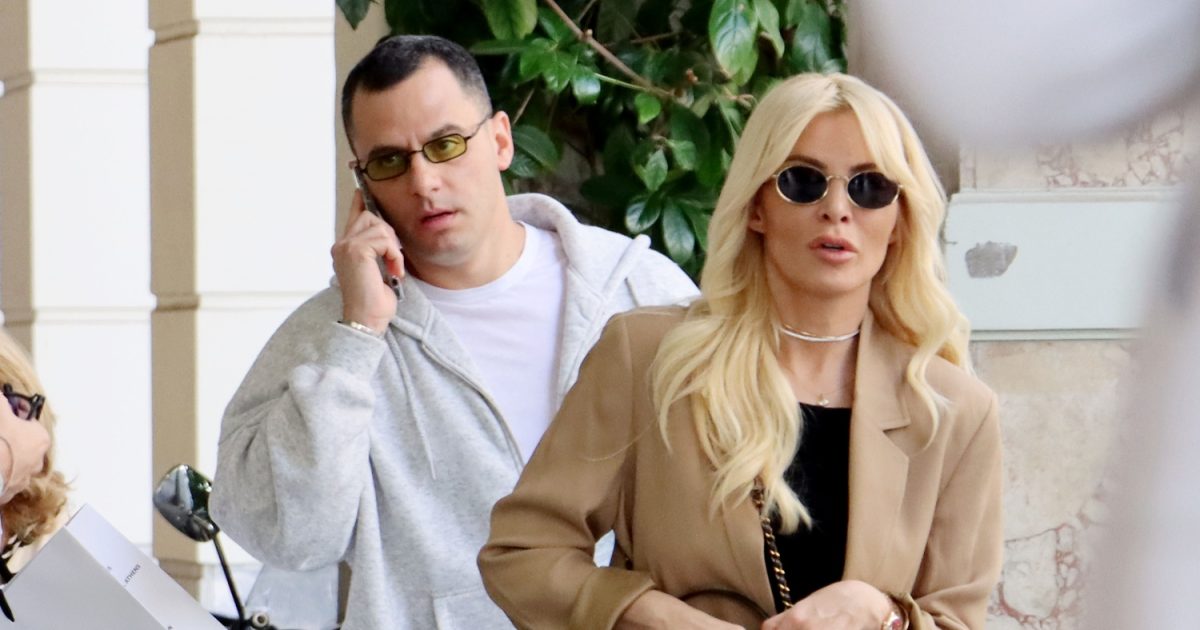 Κατερίνα Καινούργιου: Οι νέες φωτογραφίες του Παναγιώτη Κουτσουμπή μέσα από το μαιευτήριο