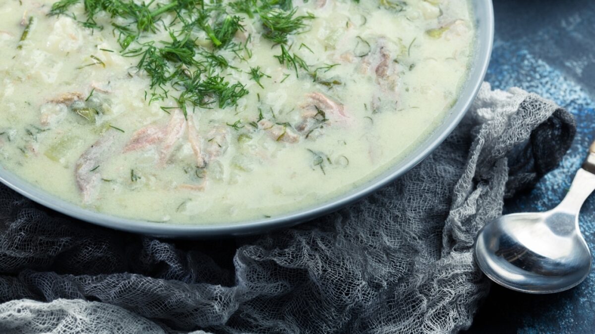 Μαγειρίτσα: Η παραδοσιακή σούπα «φεύγει» μέχρι και κατεψυγμένη στο εξωτερικό