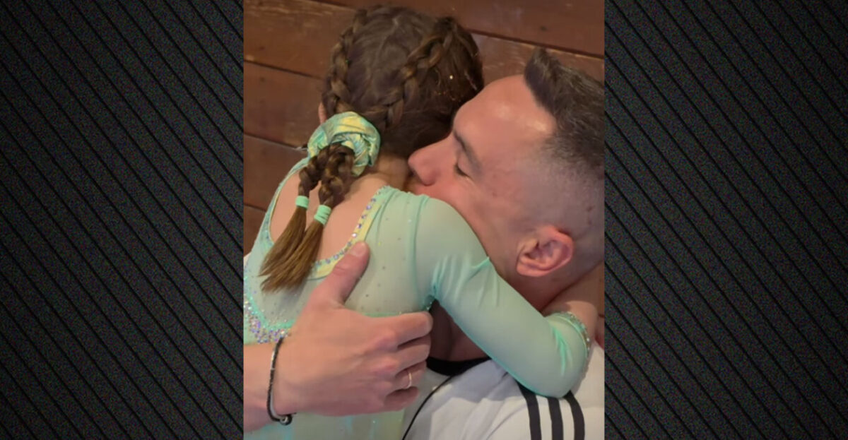 Η συγκίνηση του Λευτέρη Πετρούνια για τα τέσσερα μετάλλια της κόρης του στην ενόργανη γυμναστική