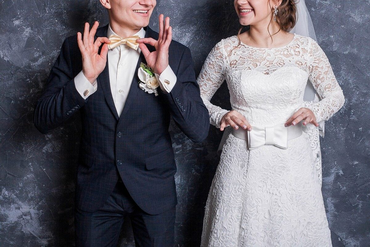 Νέα έρευνα συνδέει τον γάμο με τον καρκίνο – Ποιος ωφελείται περισσότερο