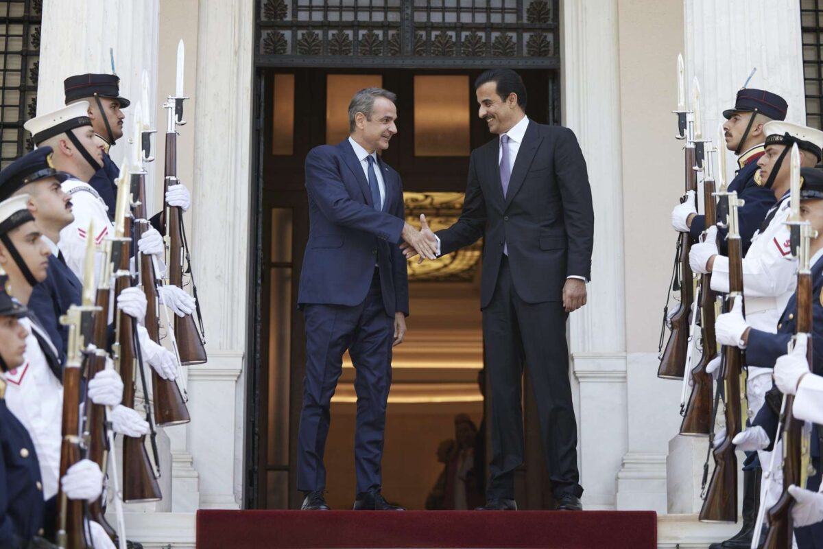 Συνάντηση αύριο Μητσοτάκη με εμίρη του Κατάρ στην Αθήνα – Η Ελλάδα αναδεικνύει τον ρόλο της ως δύναμη σταθερότητας