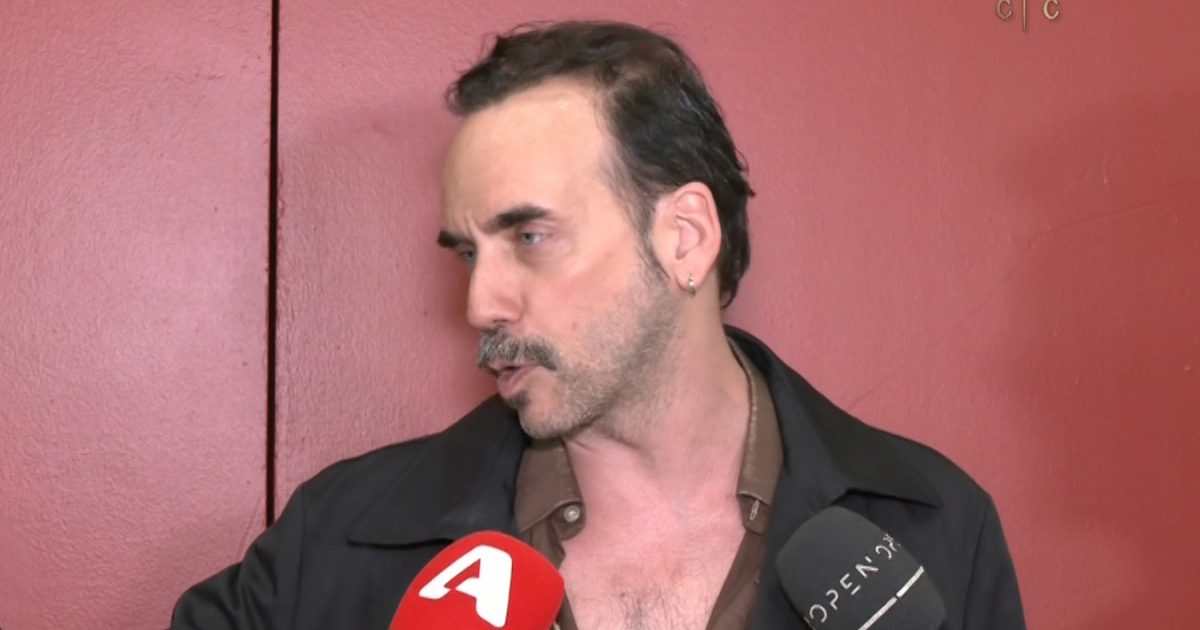 Πάνος Μουζουράκης: Το απρόσμενο σχόλιο on camera για τον Ακύλα και τη φετινή Eurovision