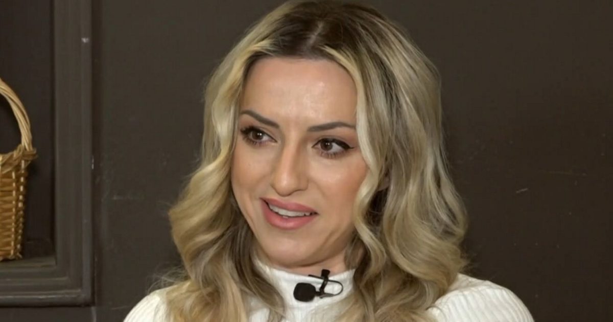 Συγκινεί η Ειρήνη Ντίσιου: «Ο Βασίλης Καρράς είναι πάρα πολύ μεγάλο κεφάλαιο στη ζωή μου, μου λείπει πάρα πολύ»