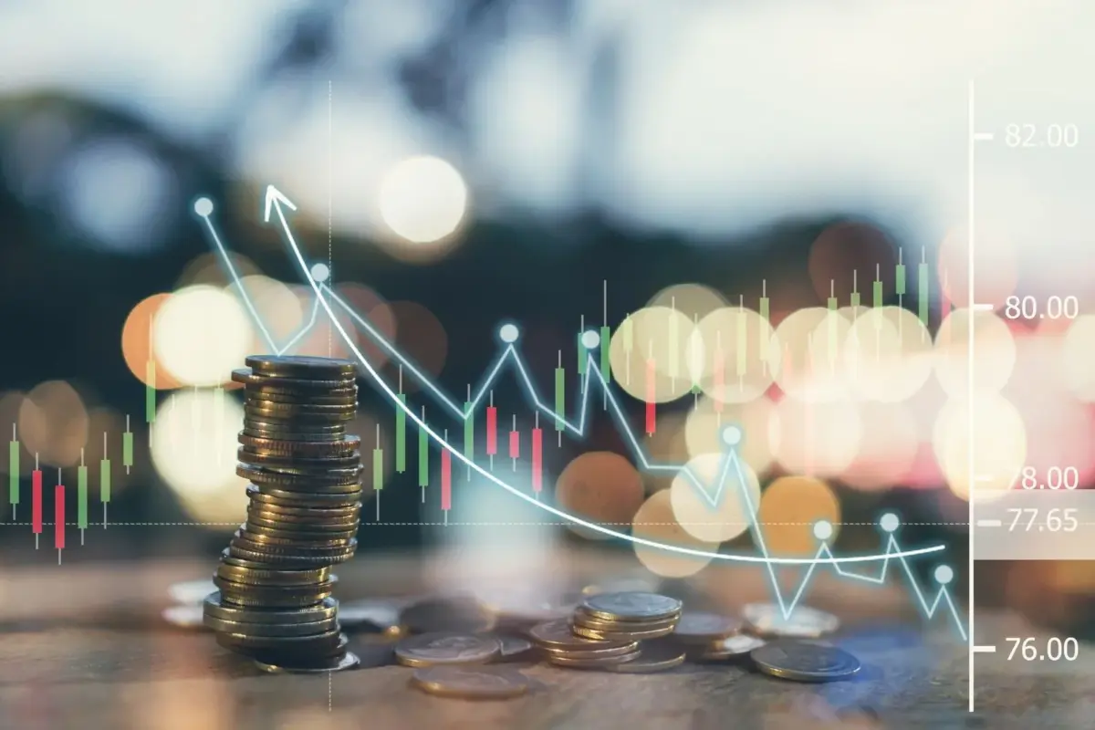 EY: Η Ελλάδα παραμένει σε τροχιά ανάπτυξης, ενώ ο επενδυτικός κύκλος αλλάζει κατεύθυνση