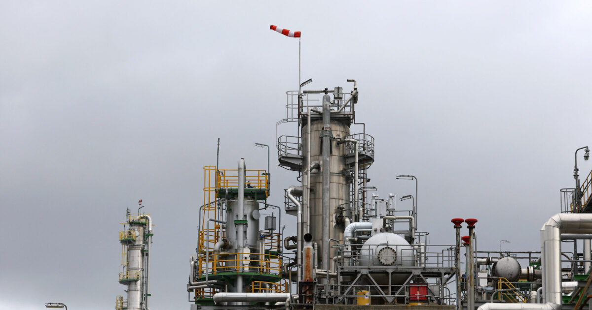 Το πετρέλαιο σημειώνει εκρηκτική άνοδο, μια ανάσα από τα 100 δολάρια – Πάνω από τα 46 ευρώ «σκαρφάλωσε» το φυσικό αέριο