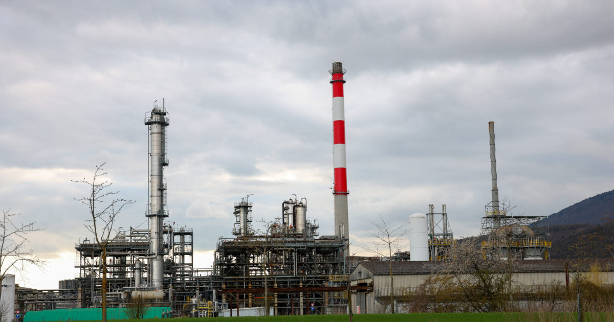 Οι γκουρού του ICRICT ζητούν φορολόγηση των υπερκερδών των εταιρειών ενέργειας