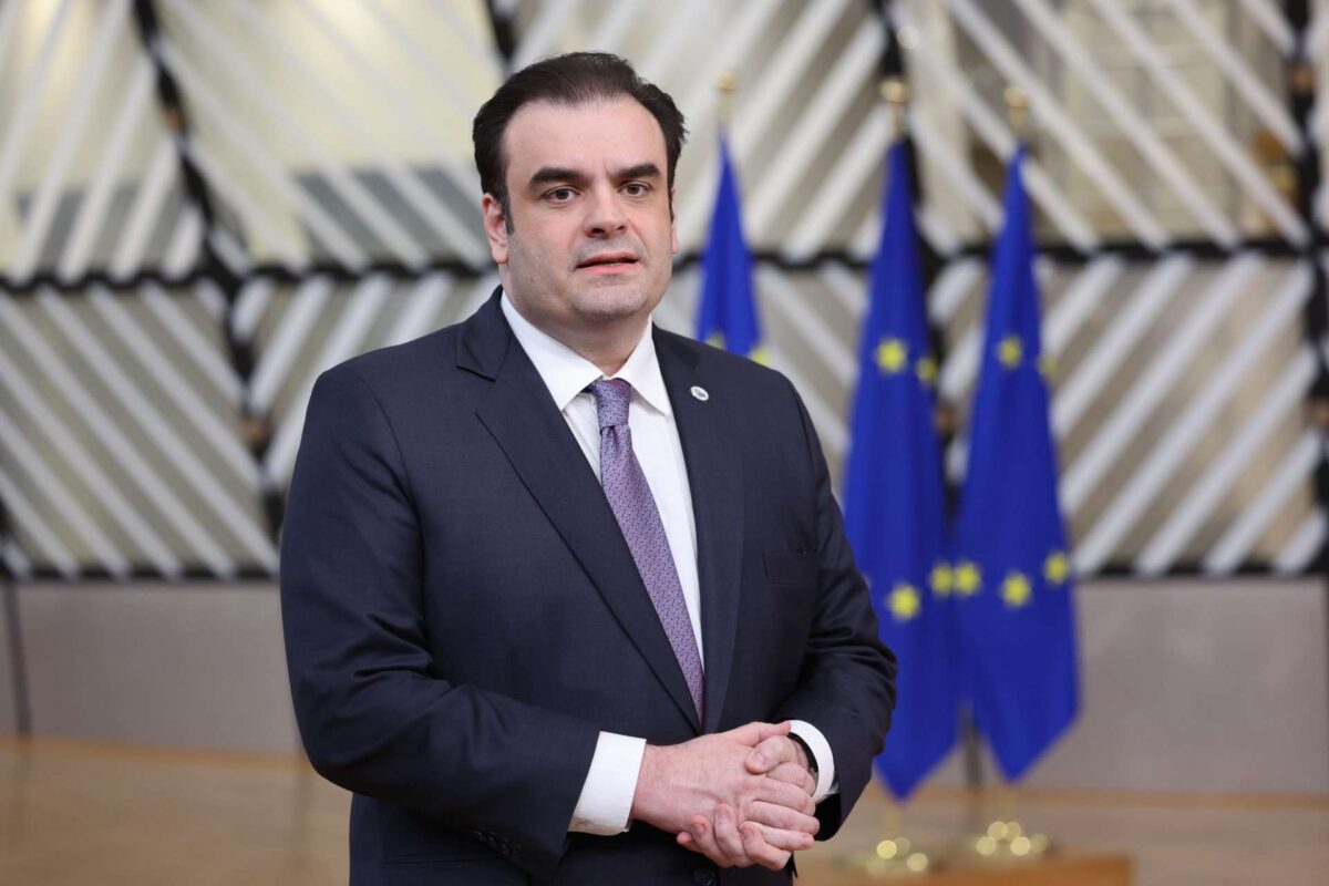 Στην Ουάσινγκτον για την Εαρινή Σύνοδο του ΔΝΤ και της Παγκόσμιας Τράπεζας ο Πιερρακάκης – Θα συμμετάσχει στις συνεδριάσεις της G7