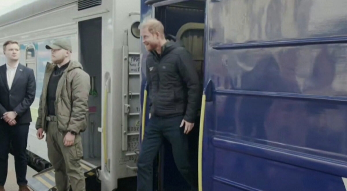 Αιφνιδιαστική επίσκεψη πραγματοποίησε ο πρίγκιπας Χάρι στο Κίεβο