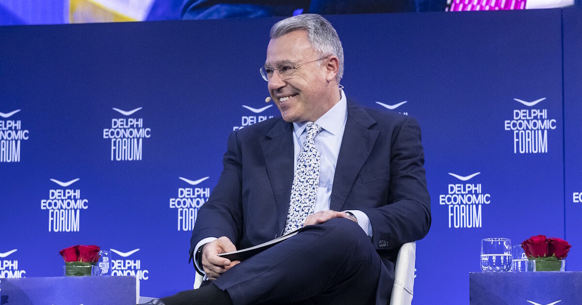 Ψάλτης (Alpha Bank): 300 δισ. ευρώ αποταμιεύσεων τον χρόνο εκτός Ευρώπης